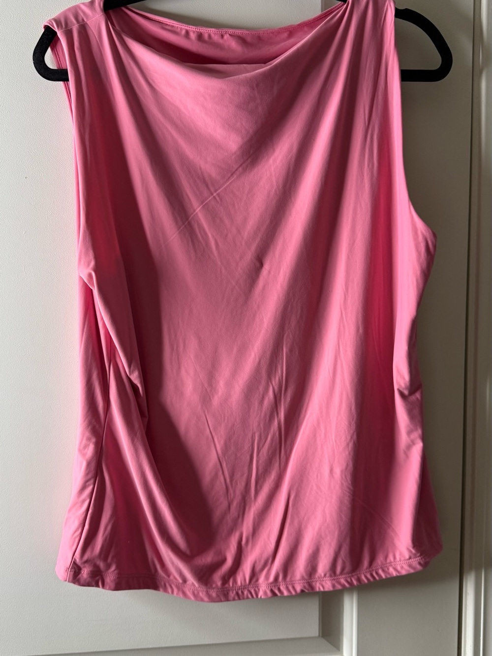 Abercrombie & Fitch Sleeveless Camisole in Bright Pink